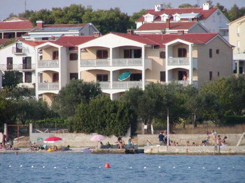Adria Apartments 비오그라드나모루 외부 사진