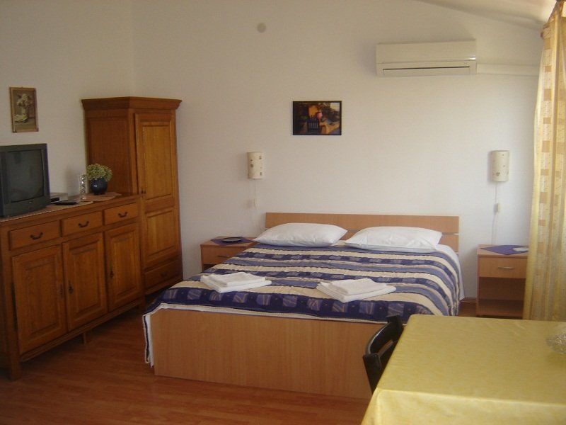 Adria Apartments 비오그라드나모루 외부 사진