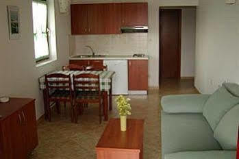 Adria Apartments 비오그라드나모루 외부 사진